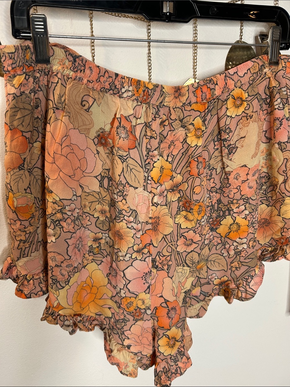 🌸Spell🌸 Amethyst Ruffle Shorts L - Picture 6 of 6